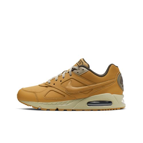 Air Max IVO