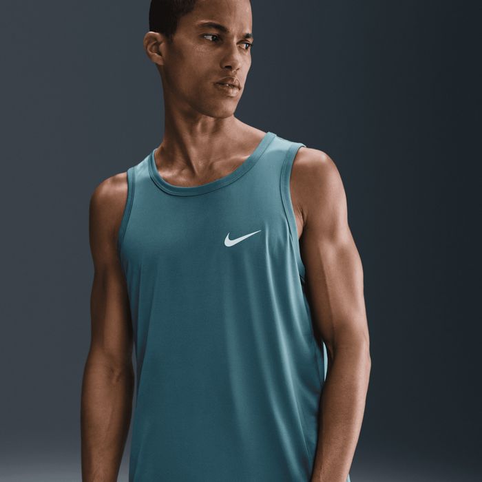 Dri-FIT Legend