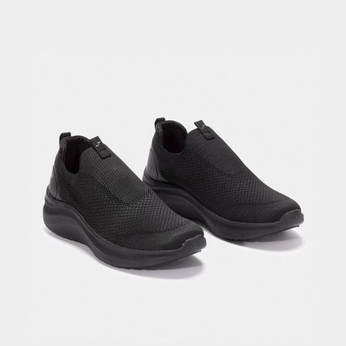 C.Laceless 25