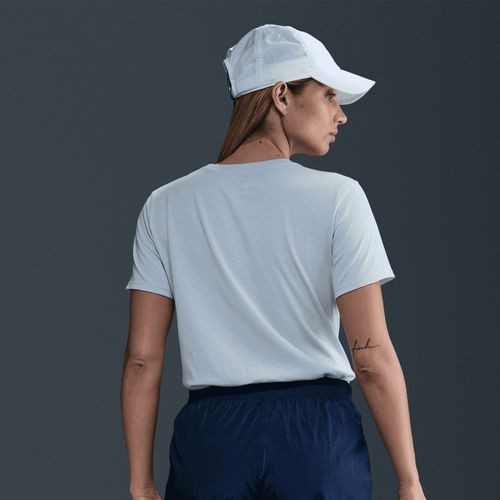 Sportswear Club Essentials