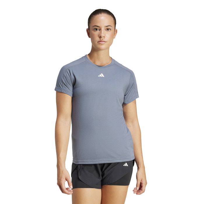 Aeroready Train Essentials Minimal Branding